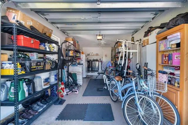 $535,000 | 9400 Northwest 82nd Street, Tamarac, FL 33321