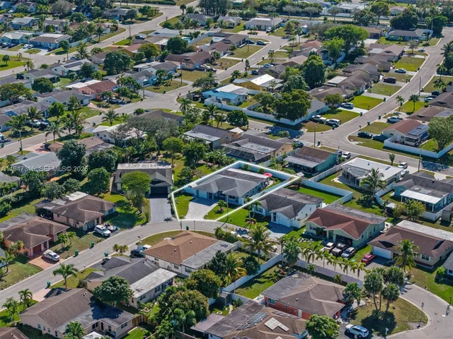 $535,000 | 9400 Northwest 82nd Street, Tamarac, FL 33321