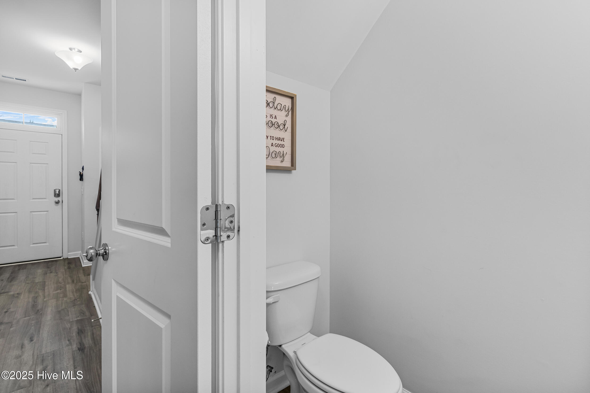 20 Aspen Road Hampstead, NC 28443 - Photo 5 of 29 Half Bath