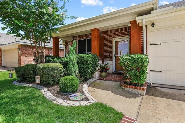 $375,000 | 307 Highland Ridge Drive, Wylie, TX 75098