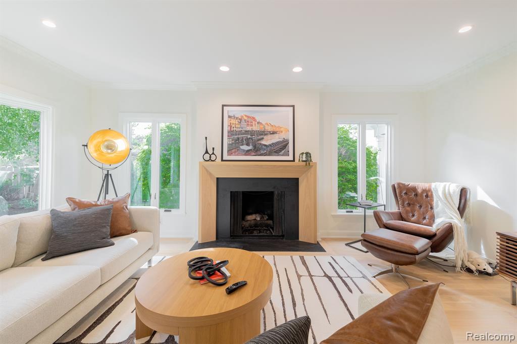 655 Canterbury Road Grosse Pointe Woods, MI 48236 - Photo 25 of 58