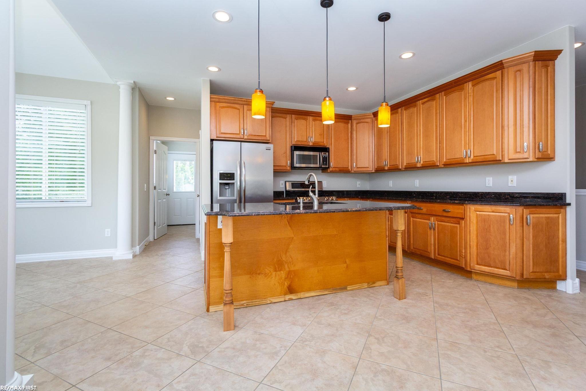 400 East Romeo Road Oakland, MI 48363 - Photo 39 of 85 50186573-856c00a4-95ef-4e5f-9d36-6c3188bbddc9.JPG