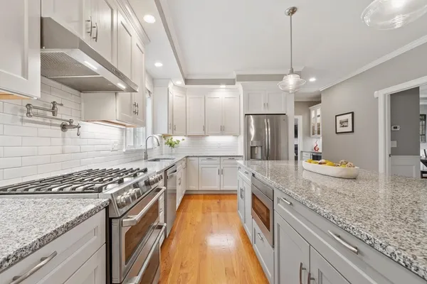 $1,375,000 | 3 Nashoba Drive, Chelmsford, MA 01824