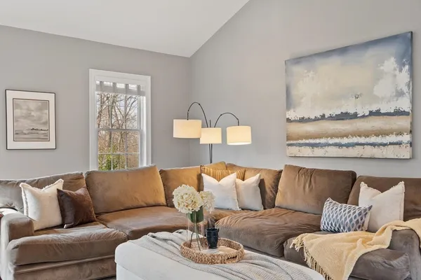 $1,375,000 | 3 Nashoba Drive, Chelmsford, MA 01824