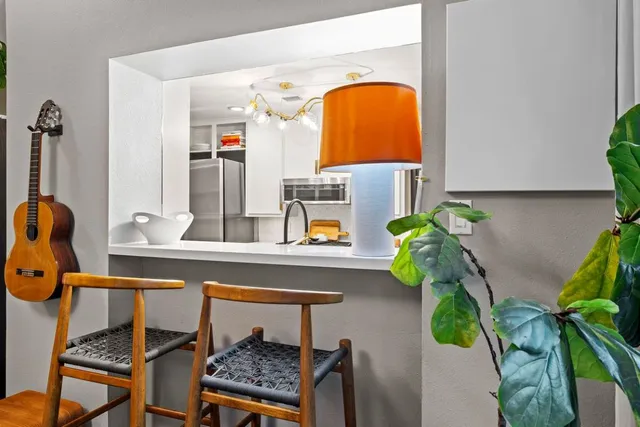 $540,000 | 1707 Spyglass Drive, Unit 123, Austin, TX 78746