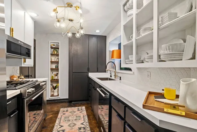 $540,000 | 1707 Spyglass Drive, Unit 123, Austin, TX 78746