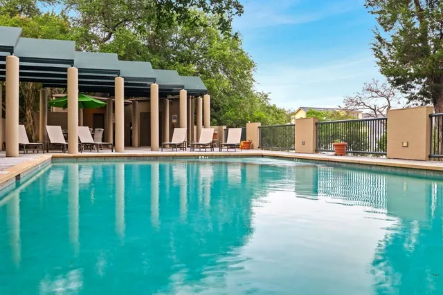 $540,000 | 1707 Spyglass Drive, Unit 123, Austin, TX 78746