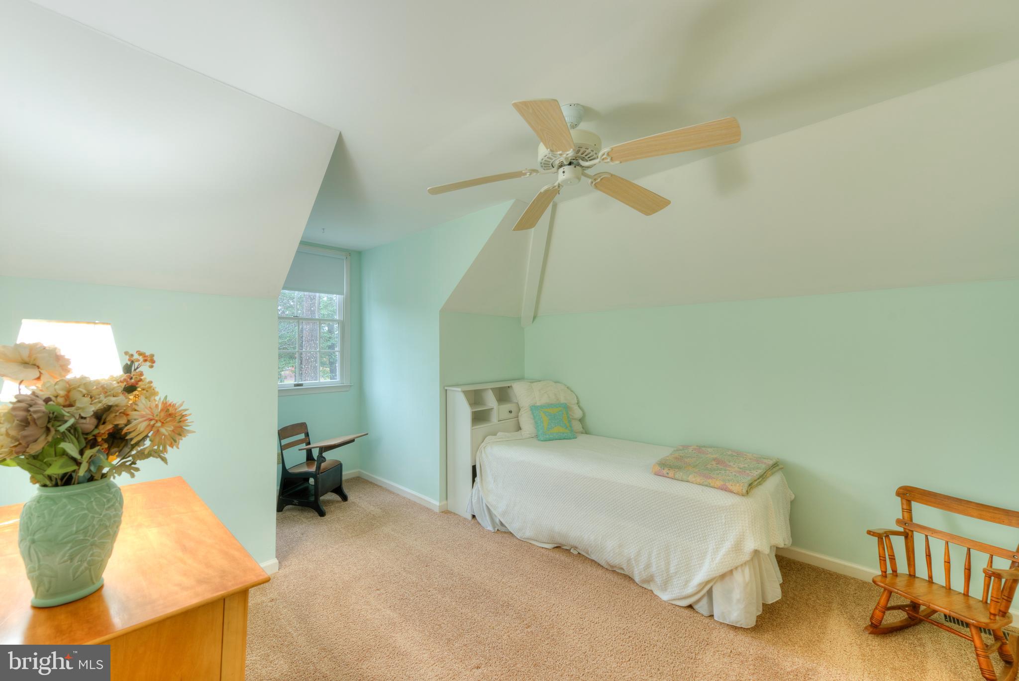 9 Wolfpit Court Rehoboth Beach, DE 19971 - Photo 27 of 31 Guest bedroom 3 upstairs