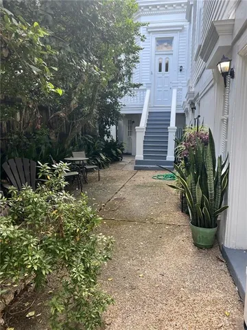 $1,095 | 3116 Prytania Street, Unit 6, New Orleans, LA 70115
