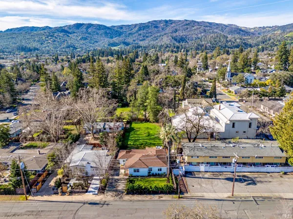 $1,595,000 | 1133 Oak Avenue, St. Helena, CA 94574