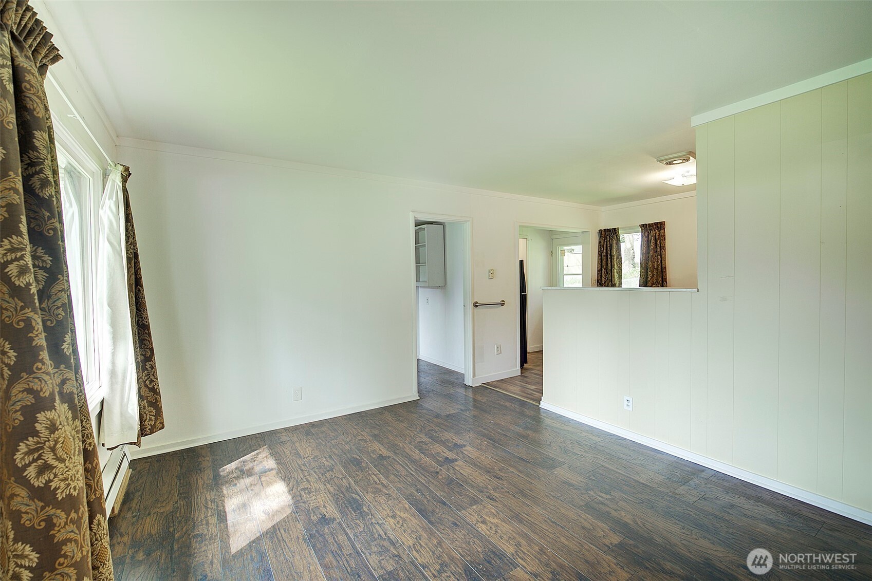 262 Southwest 116th Street Seattle, WA 98146 - Photo 7 of 22 Gallery Image 7
