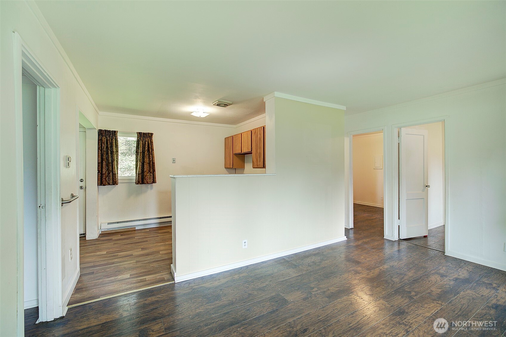 262 Southwest 116th Street Seattle, WA 98146 - Photo 8 of 22 Gallery Image 8