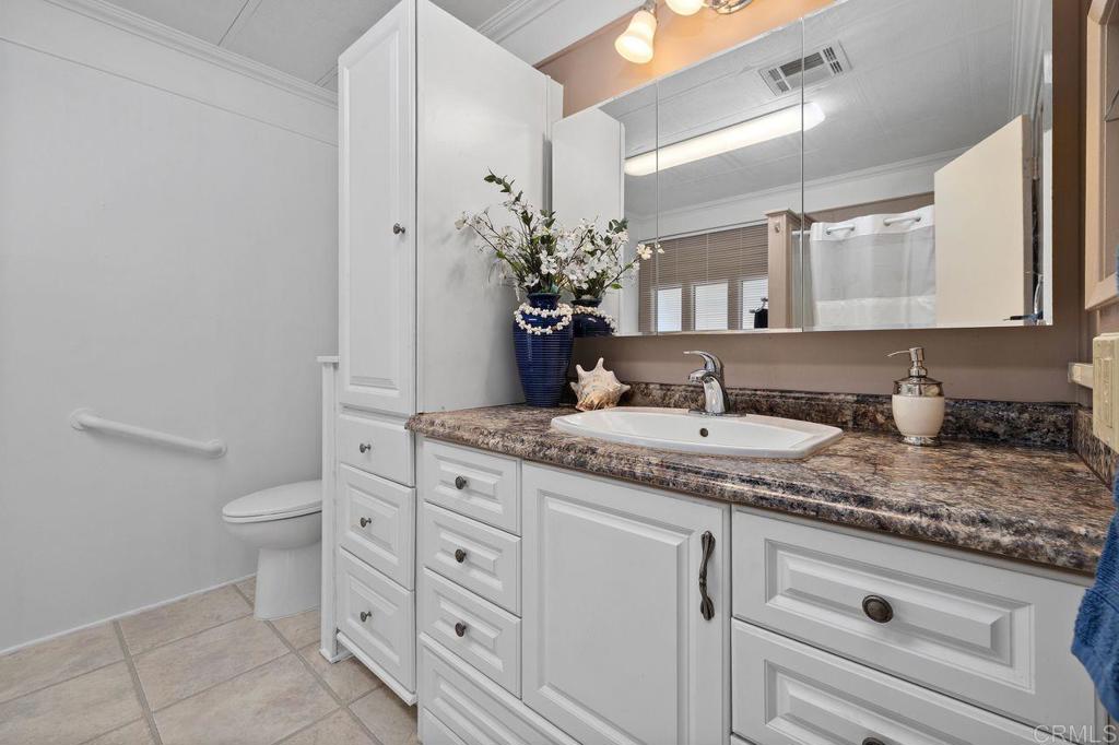 1175 La Moree Road, Unit 85 San Marcos, CA 92078 - Photo 16 of 68 Primary Bathroom