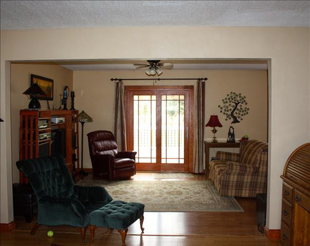 6974 Wells Road Petersburg, MI 49270 - Photo 7 of 20 Family room