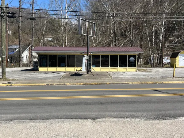 $100,000 | 1313 East Main Street, Cumberland, KY 40823