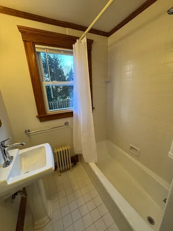 $3,800 | 41 Hawthorn Street, Unit 10, Cambridge, MA 02138