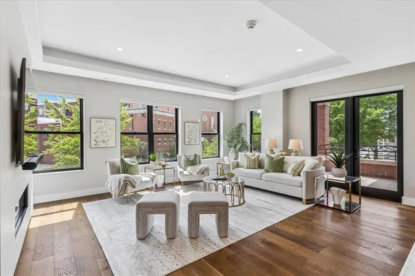 $1,600,000 | 350 Central Avenue, Unit 202, Southlake, TX 76092