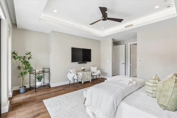 $1,600,000 | 350 Central Avenue, Unit 202, Southlake, TX 76092