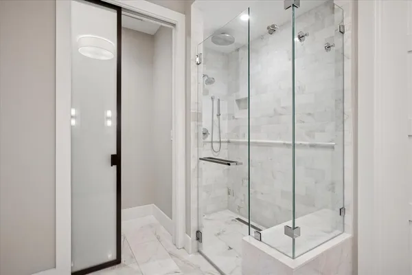 $1,600,000 | 350 Central Avenue, Unit 202, Southlake, TX 76092