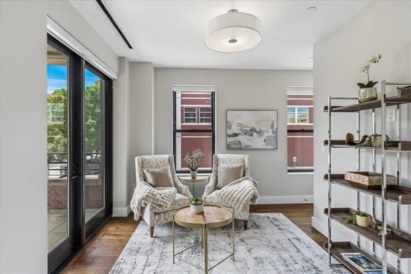 $1,600,000 | 350 Central Avenue, Unit 202, Southlake, TX 76092