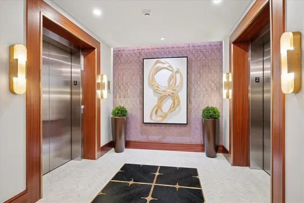 $1,600,000 | 350 Central Avenue, Unit 202, Southlake, TX 76092
