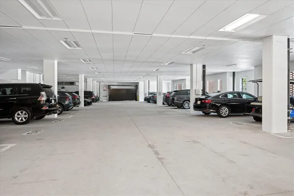 $1,600,000 | 350 Central Avenue, Unit 202, Southlake, TX 76092