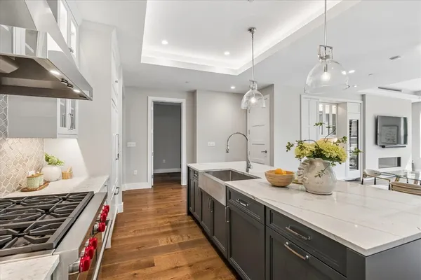 $1,600,000 | 350 Central Avenue, Unit 202, Southlake, TX 76092