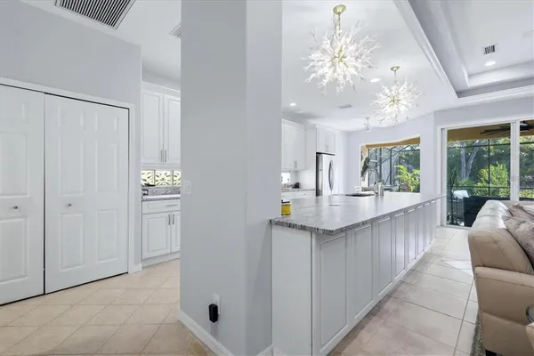 $3,800 | 8319 Nice Way, Sarasota, FL 34238