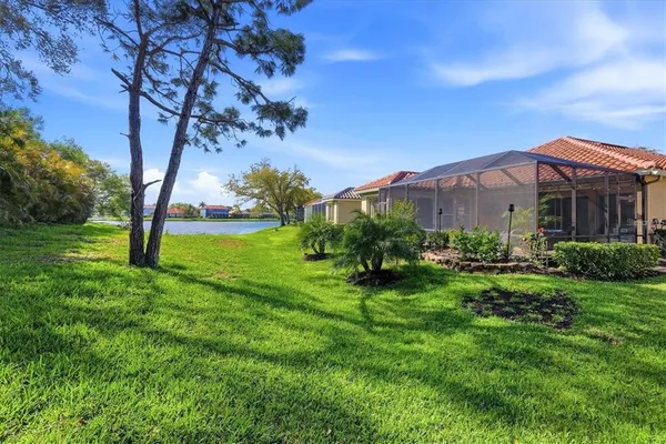 $3,800 | 8319 Nice Way, Sarasota, FL 34238