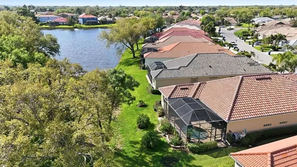 $3,800 | 8319 Nice Way, Sarasota, FL 34238