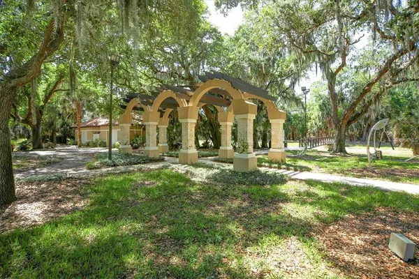 $3,800 | 8319 Nice Way, Sarasota, FL 34238