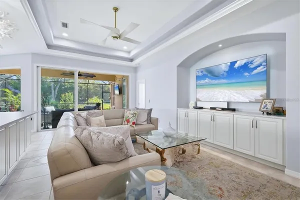 $3,800 | 8319 Nice Way, Sarasota, FL 34238