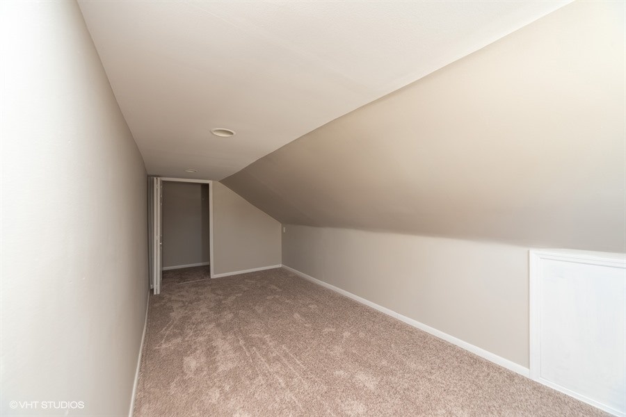 5245 Torrey Road Flint, MI 48507 - Photo 16 of 24 31376382-15.JPG