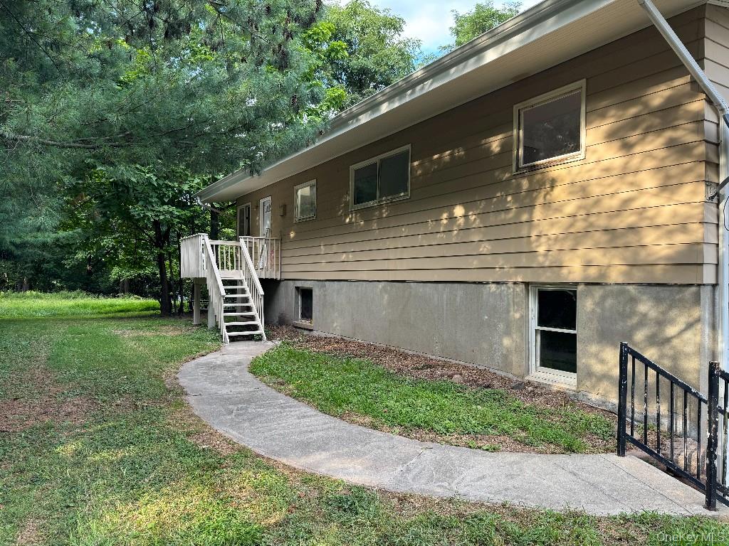 170 Leber Road Blauvelt, NY 10913 - Photo 14 of 15 a front view of a house with garden