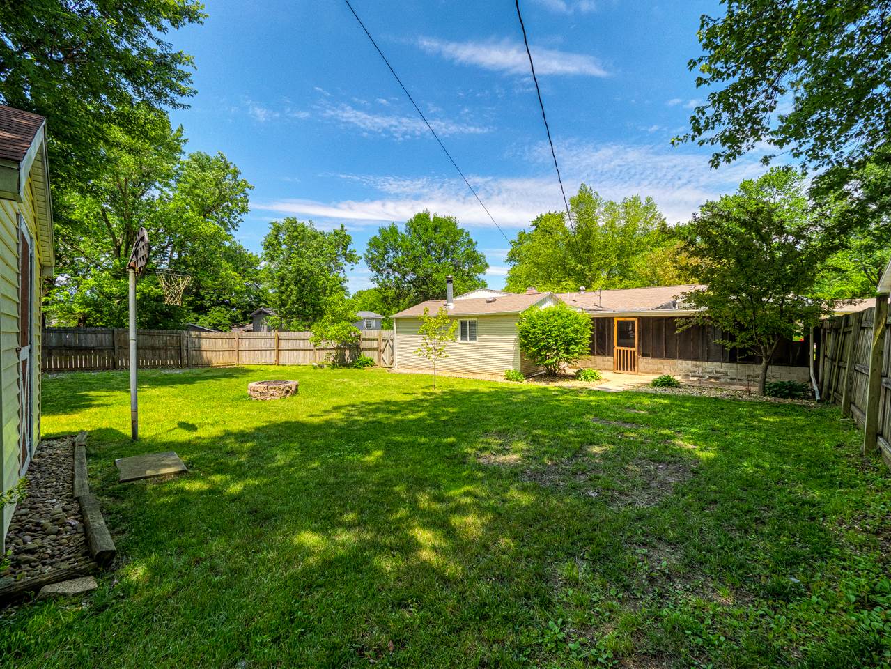 518 Hanover Road Evansville, IN 47710 - Photo 6 of 36 Gallery Image 6