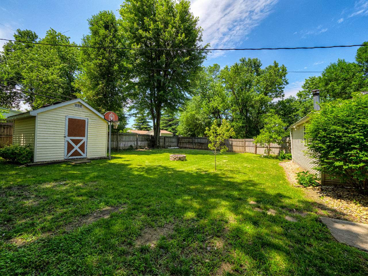 518 Hanover Road Evansville, IN 47710 - Photo 8 of 36 Gallery Image 8