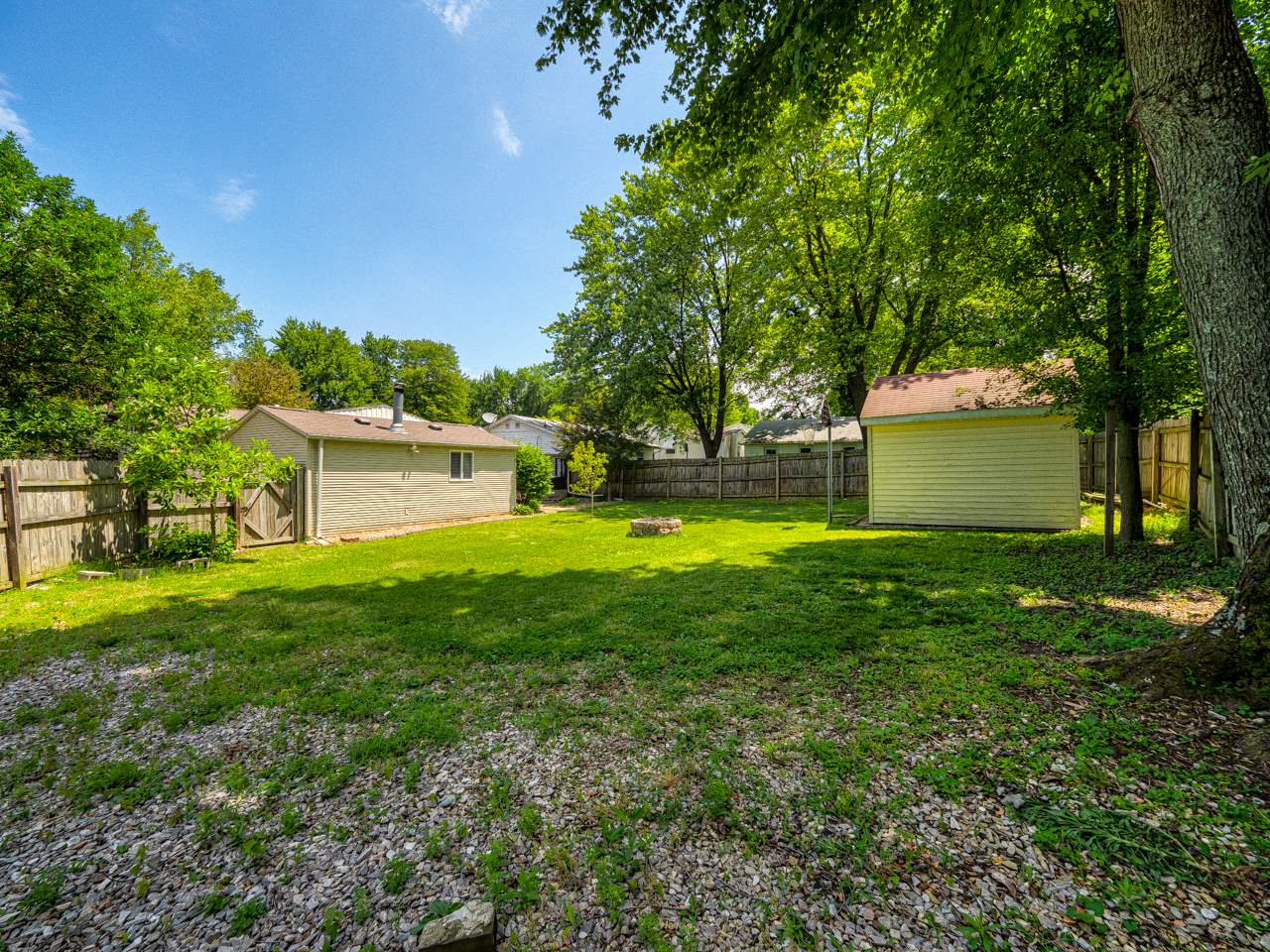 518 Hanover Road Evansville, IN 47710 - Photo 9 of 36 Gallery Image 9