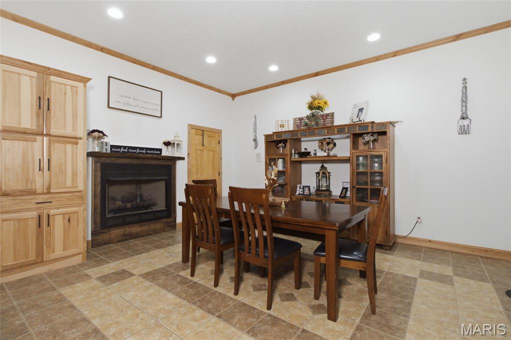 16705 Oak Hill Drive Road Houston, MO 65483 - Photo 9 of 36