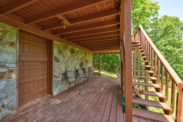 $350,000 | 705 Hickory Drive, Mineral Bluff, GA 30559