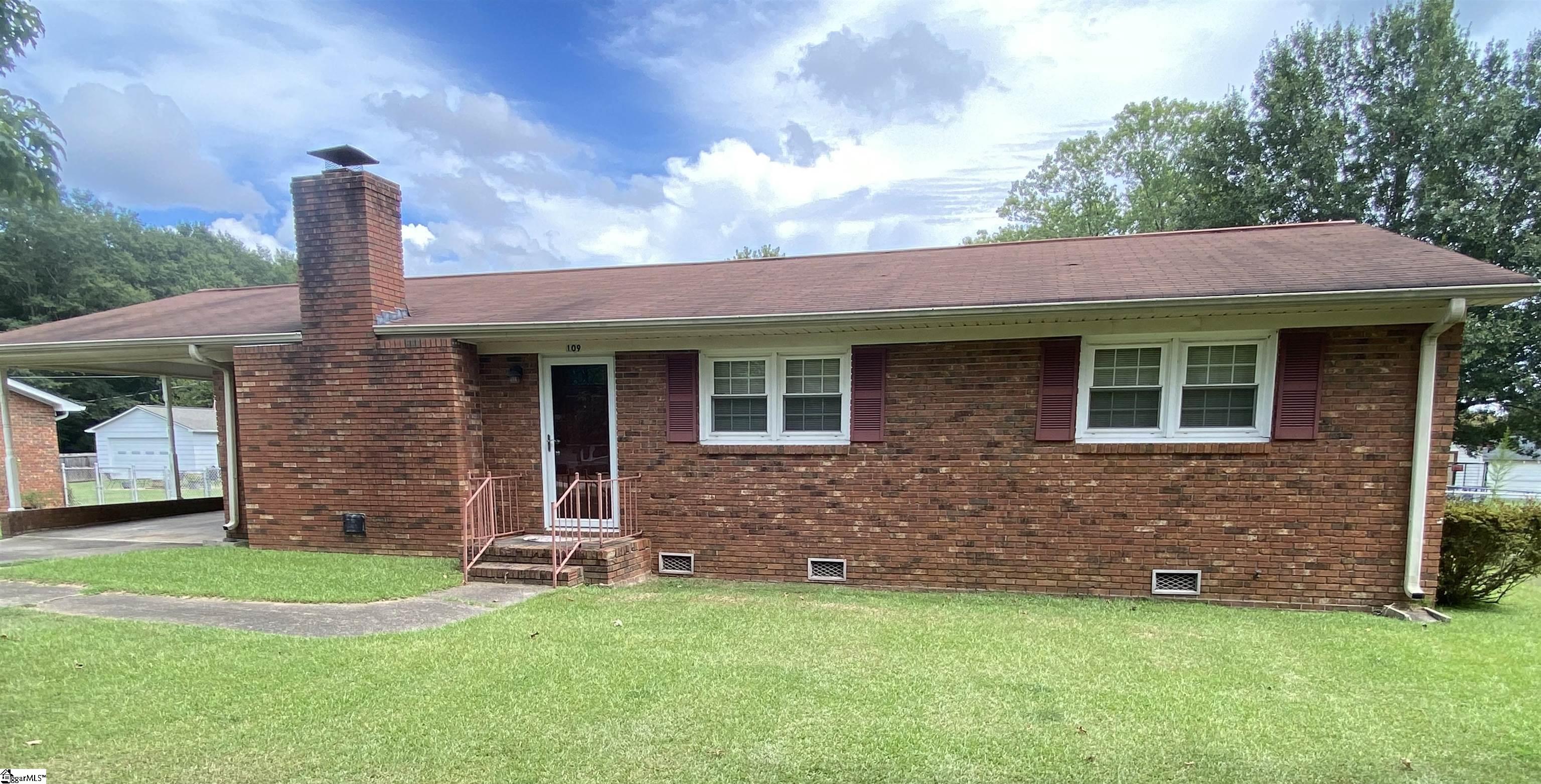 109 Granger Road Spartanburg, SC 29306 - Photo 3 of 27 Gallery Image 3