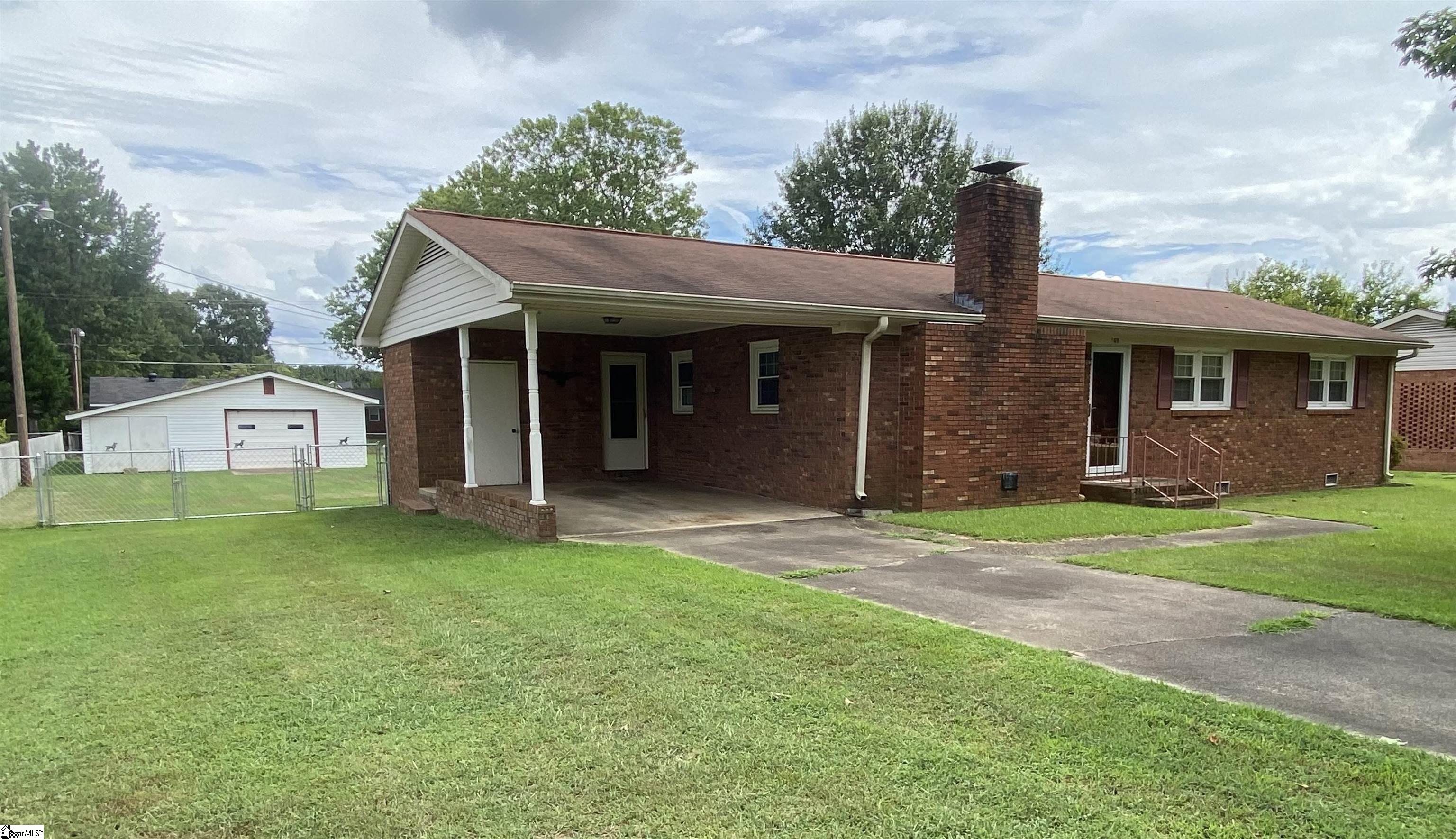 109 Granger Road Spartanburg, SC 29306 - Photo 4 of 27 Gallery Image 4