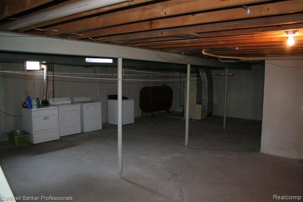 11296 Runyan Lake Road Fenton, MI 48430 - Photo 14 of 18 Basement.JPG