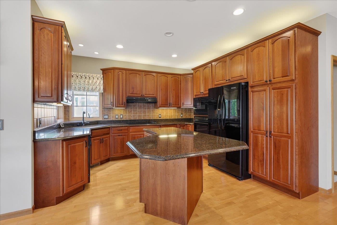 9101 Settlers Road Madison, WI 53717 - Photo 10 of 49