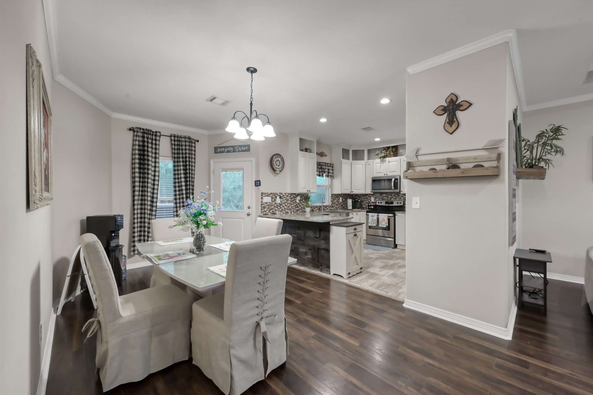 27 Lakewood Trinity, TX 75862 - Photo 11 of 36