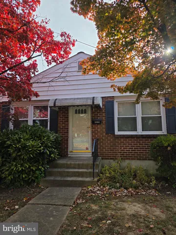$2,050 | 1008 Fairview Avenue, Wilmington, DE 19809