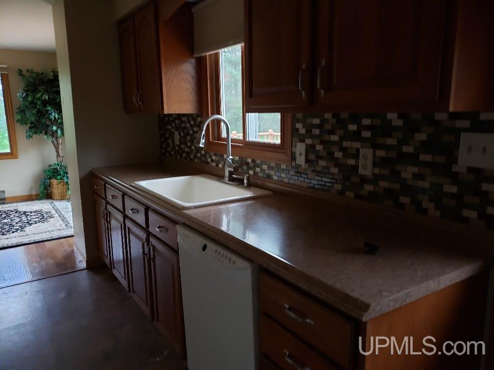 1572 Hamilton Lake Road Vulcan, MI 49892 - Photo 11 of 14