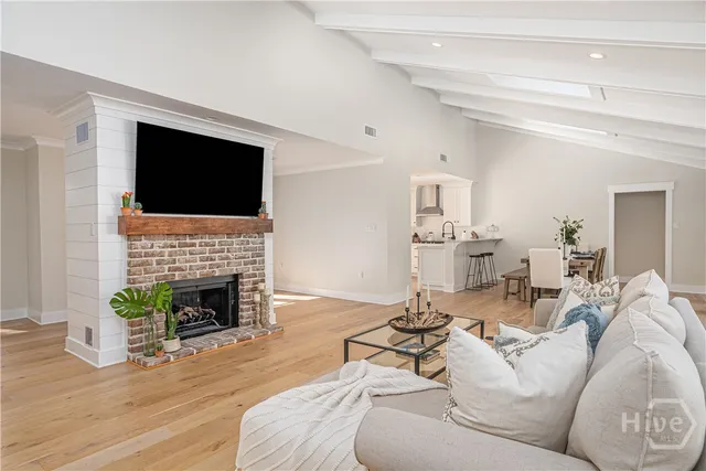 $4,000 | 10 Howley Lane, Savannah, GA 31411