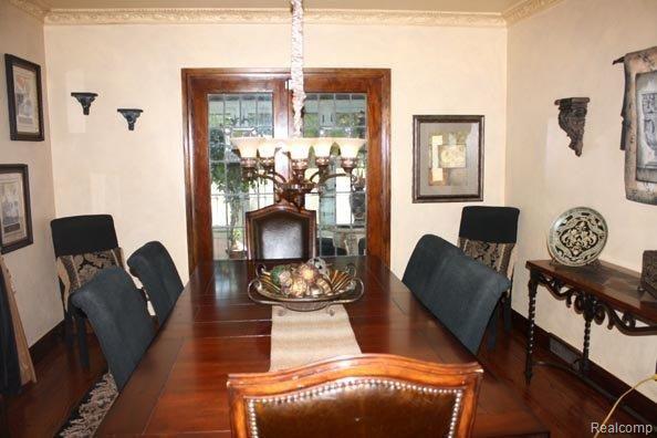 668 Middlesex - Dining Room - Co