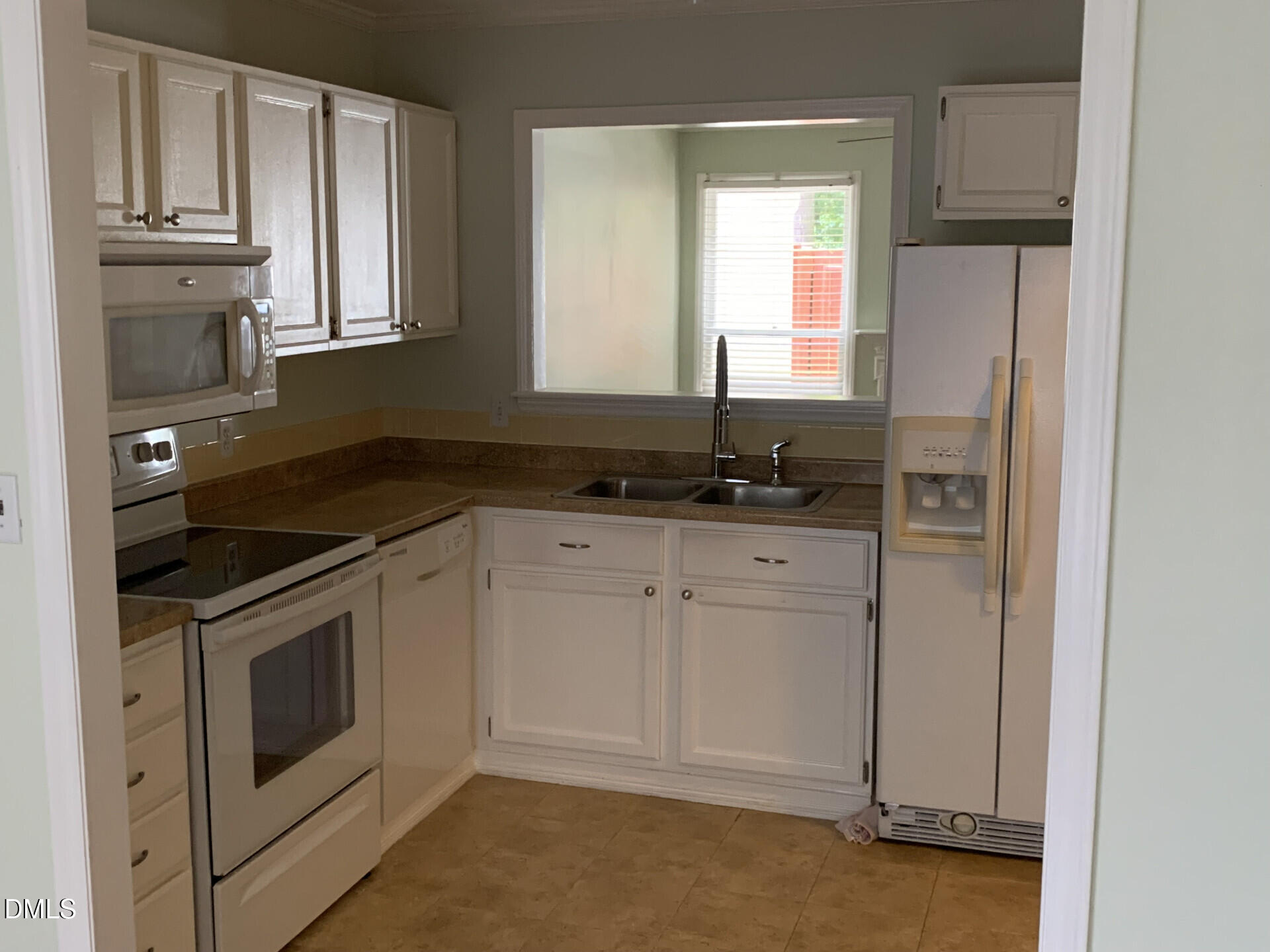 4610 Jacqueline Lane Raleigh, NC 27616 - Photo 3 of 16 4610JacquelineLn_61071_3