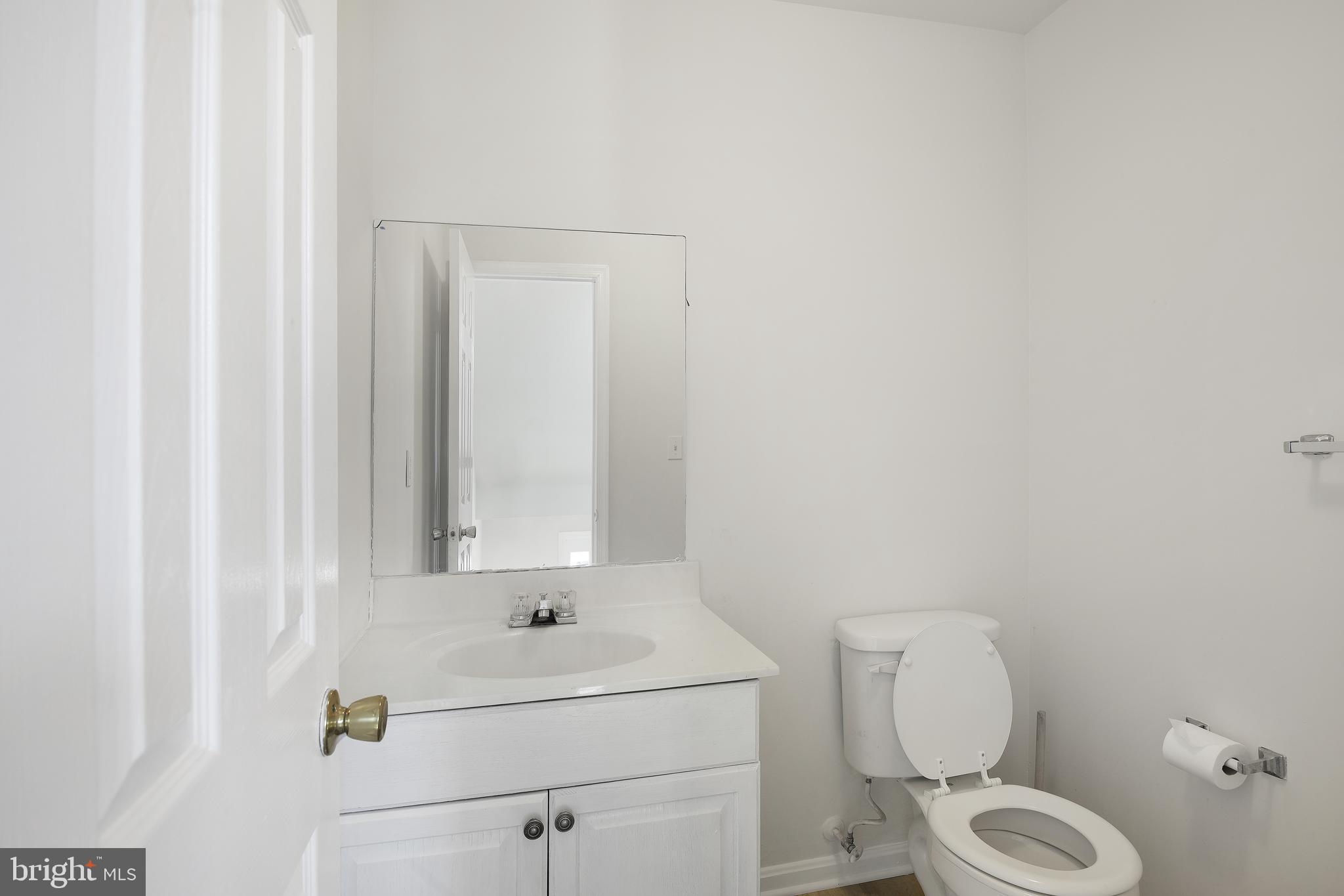 7805 Rolling View Avenue Nottingham, MD 21236 - Photo 22 of 25